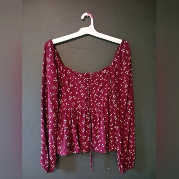AEROPOSTALE LARGE WOMEN'S BURGUNDY LONG SLEEVE FLORAL SUMMER TOP - Picture 1 of 3